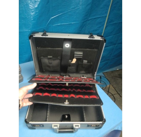 Arztkoffer / doctors suit case