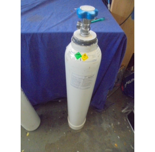 O2 Gas bottle