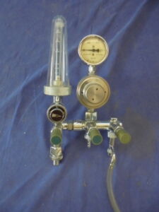 LINDE - O2 pressure reducer with flow meter