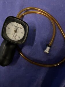 LT-F Dichtigkeitsmesser / Leakage tester