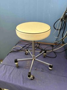 Arzt Hocker /doctors chair